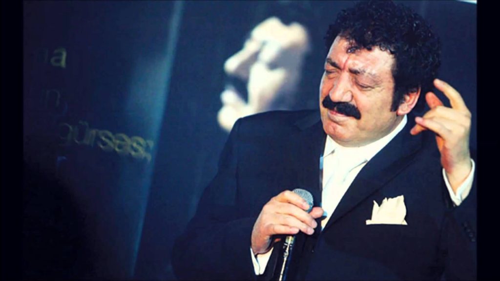 Müslüm Gürses – Karışık En Damar Parçalar