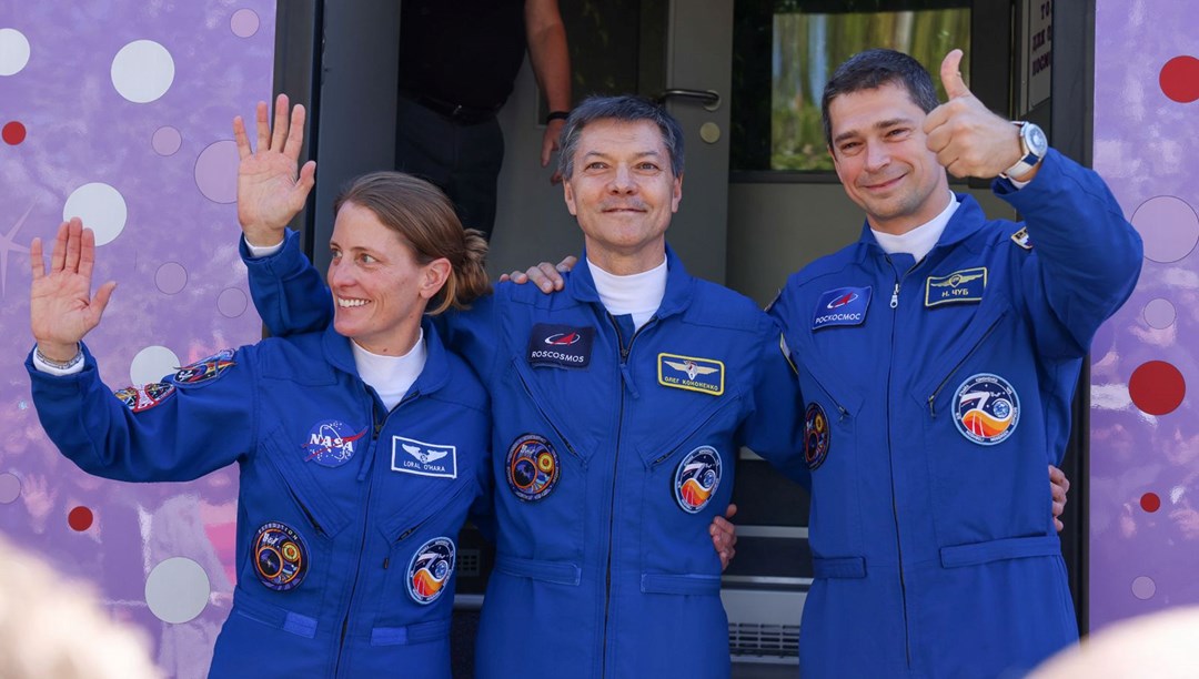 Rus kozmonotlar Oleg ve Nikolai’den 8 saatlik uzay yürüyüşü