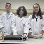 Lise öğrencileri balık kılçığından sudaki cıva iyonlarını tespit eden kit geliştirdi